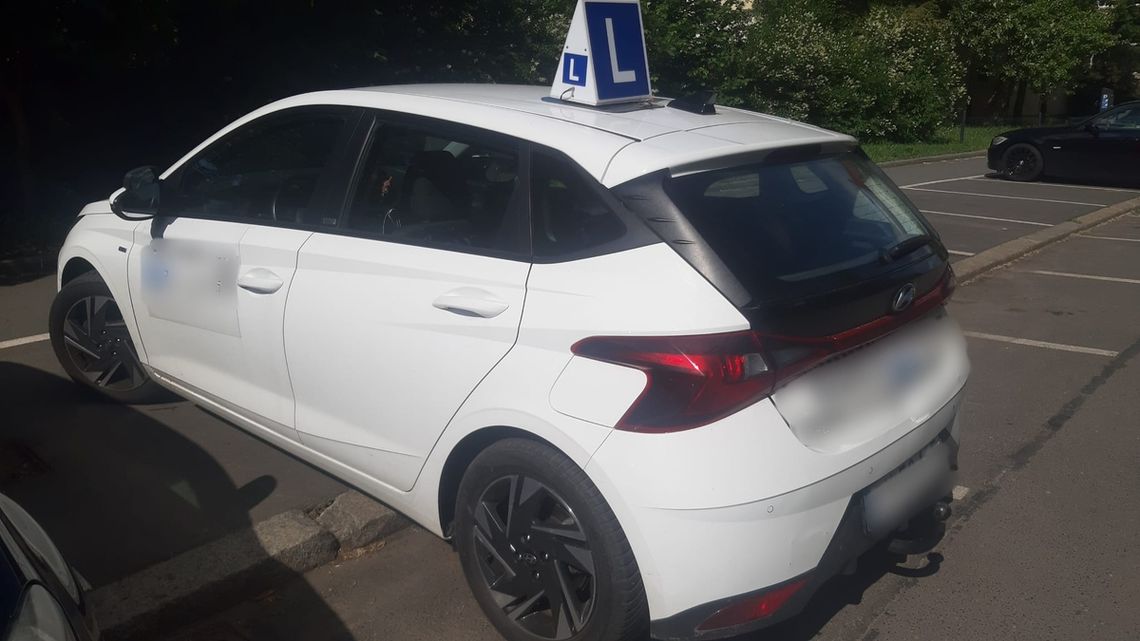 Auto bez przeglądu i instruktor z zakazem jazdy. Szokujący wynik kontroli "eLki"