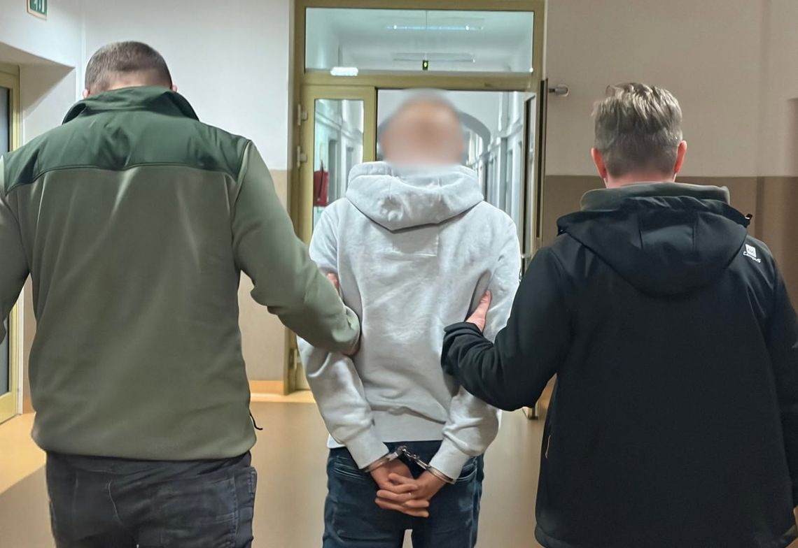 Awantura z sąsiadami, groźby i atak na policjanta. 38-latek może trafić za kratki na 7,5 roku Awantura z sąsiadami, groźby i atak na policjanta. 38-latek może trafić za kratki na 7,5 roku