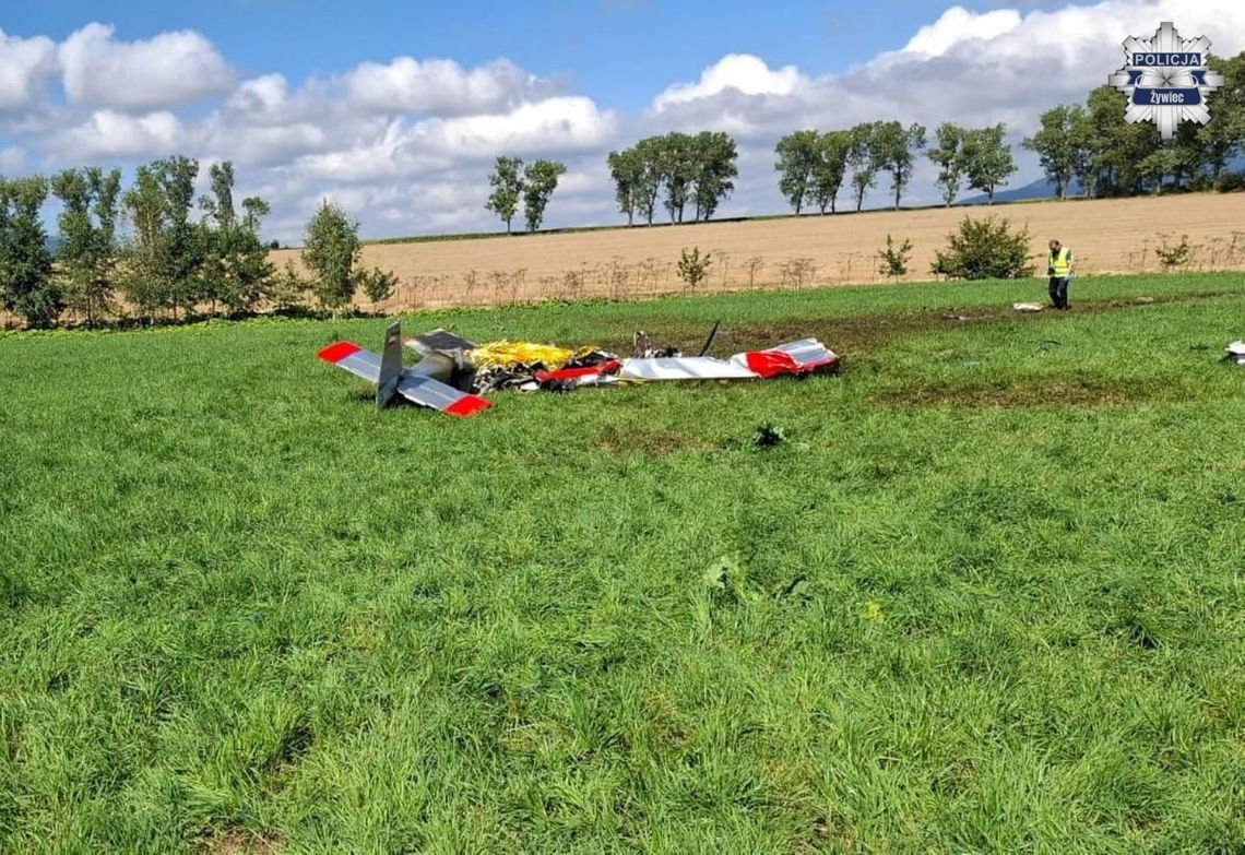 Awionetka runęła na ziemię niedaleko lotniska. Dwie osoby zginęły na miejscu