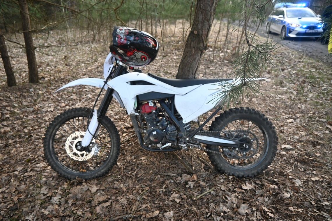 Aż 8000 zł mandatu dla motocyklisty, a jeszcze dojdzie kara za brak OC. Wszystko zaczęło się od kolizji