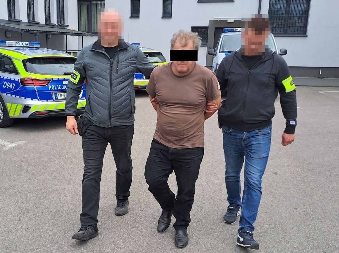 Bił żonę, wyrzucał ją z domu i groził śmiercią. Koszmar kobiety przerwali policjanci