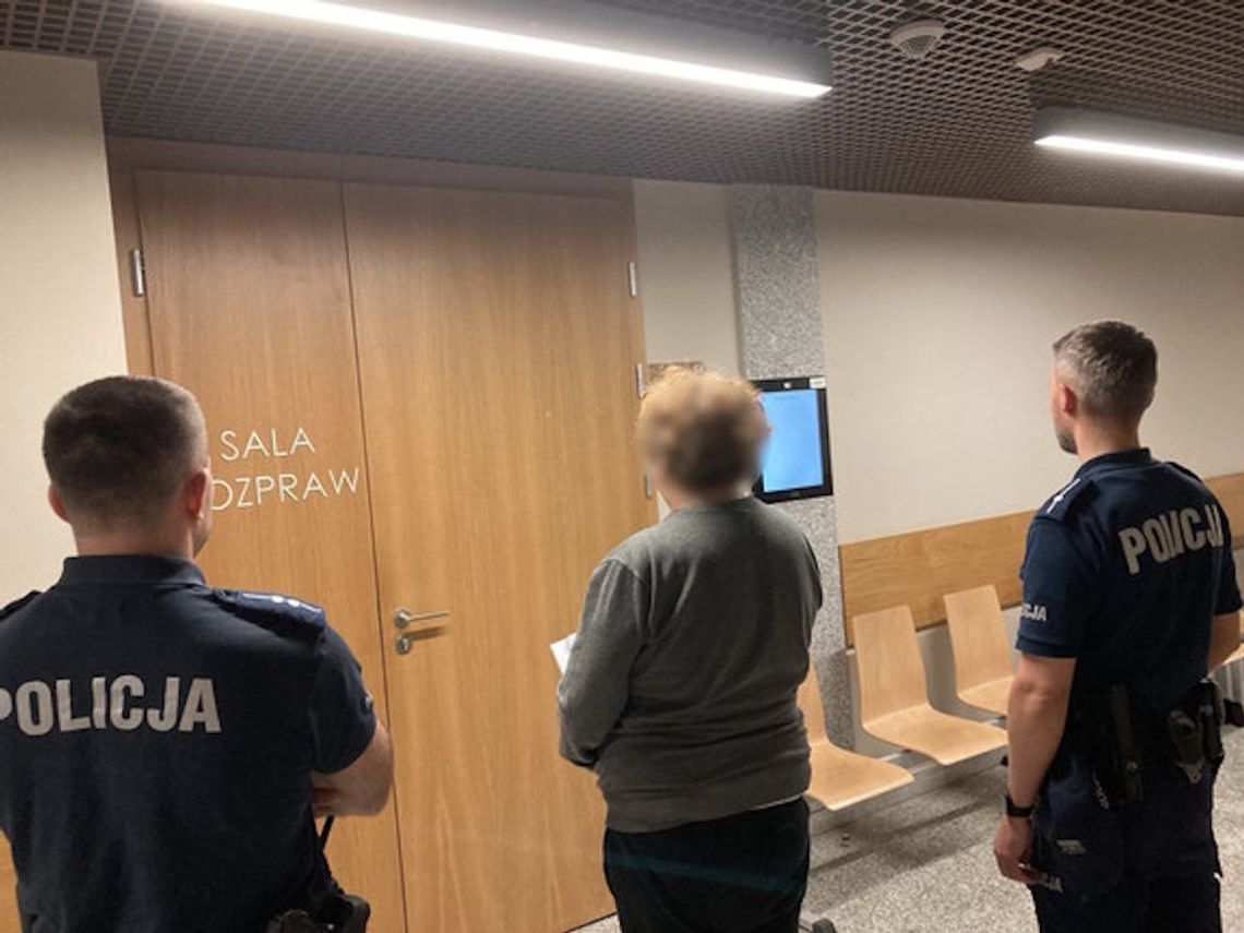 Biła byłego męża tłuczkiem, potem dźgnęła nożem prosto w serce. 62-latek nie przeżył