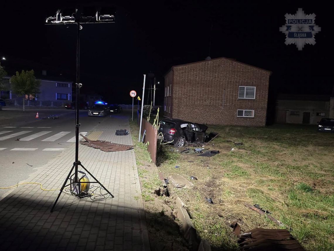BMW wypadło z drogi i potrąciło 9-latka jadącego rowerem. Dziecko zmarło w szpitalu BMW wypadło z drogi i potrąciło 9-latka jadącego rowerem. Dziecko zmarło w szpitalu