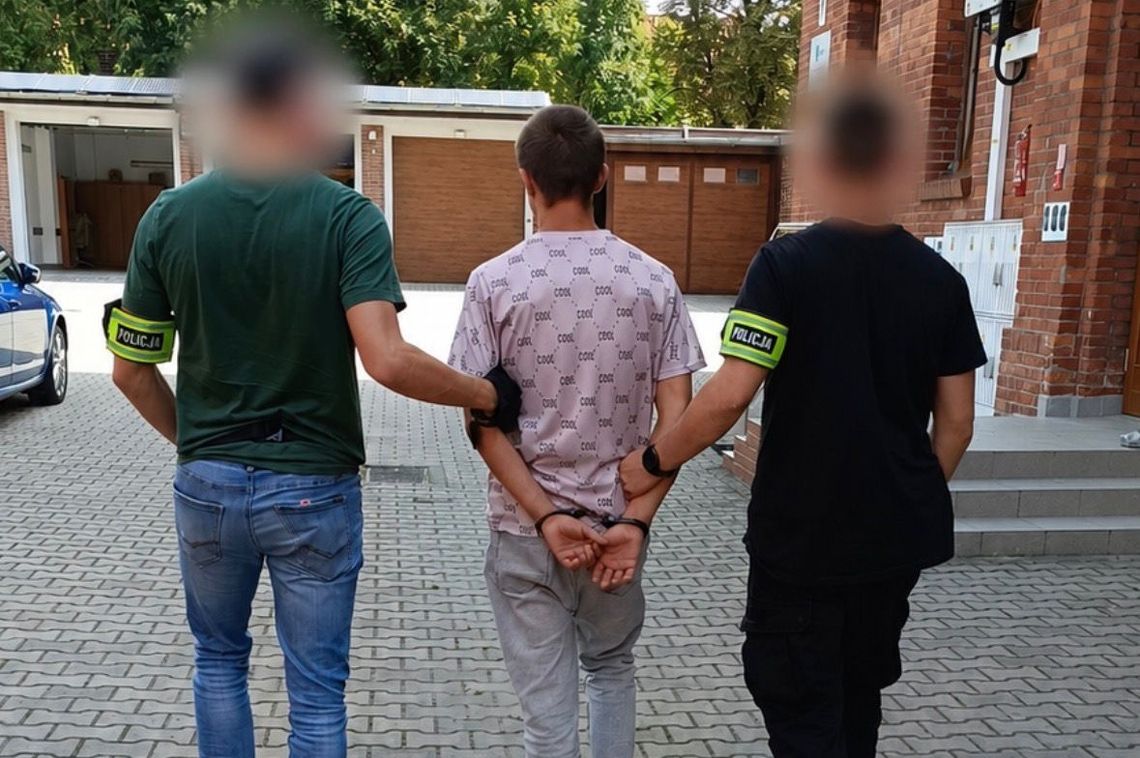 Bracia z Ukrainy brutalnie pobili swojego rodaka. Obaj zostali deportowani Bracia z Ukrainy brutalnie pobili swojego rodaka. Obaj zostali deportowani