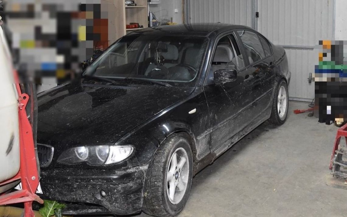 Brawurowa ucieczka kierowcy BMW. Zaparkował auto w garażu i próbował ukryć się przed policjantami Brawurowa ucieczka kierowcy BMW. Zaparkował auto w garażu i próbował ukryć się przed policjantami