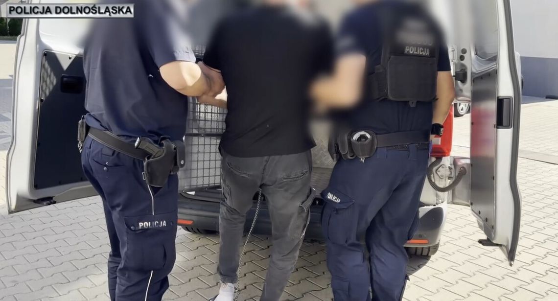Brutalne pobicie i porwanie mężczyzny. Kryminalni zatrzymali dwóch pseudokibiców Brutalne pobicie i porwanie mężczyzny. Kryminalni zatrzymali dwóch pseudokibiców