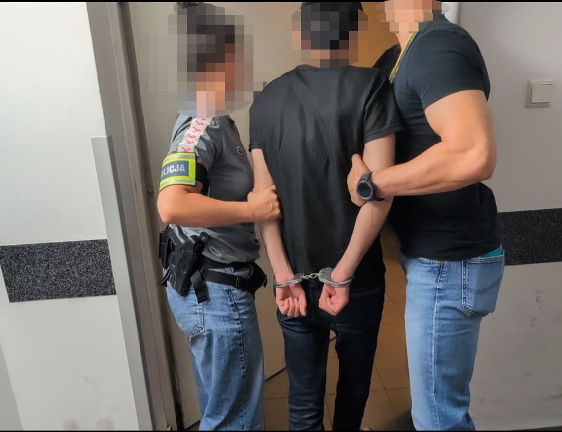 Brutalny rozbój przy wpłatomacie. Pięciu Gruzinów pobiło 25-latka i ukradło mu 20 tysięcy złotych