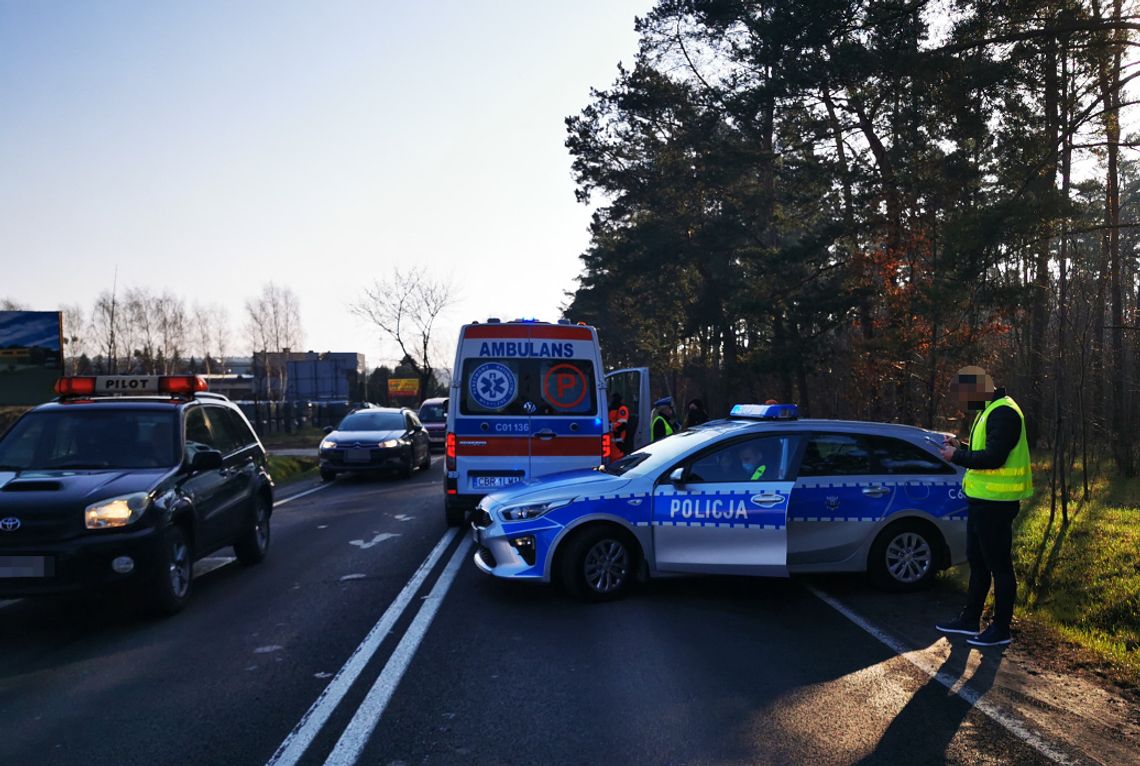 Bus potrącił matkę z dwójką dzieci. Kobieta zginęła na miejscu, maluchy trafiły do szpitala