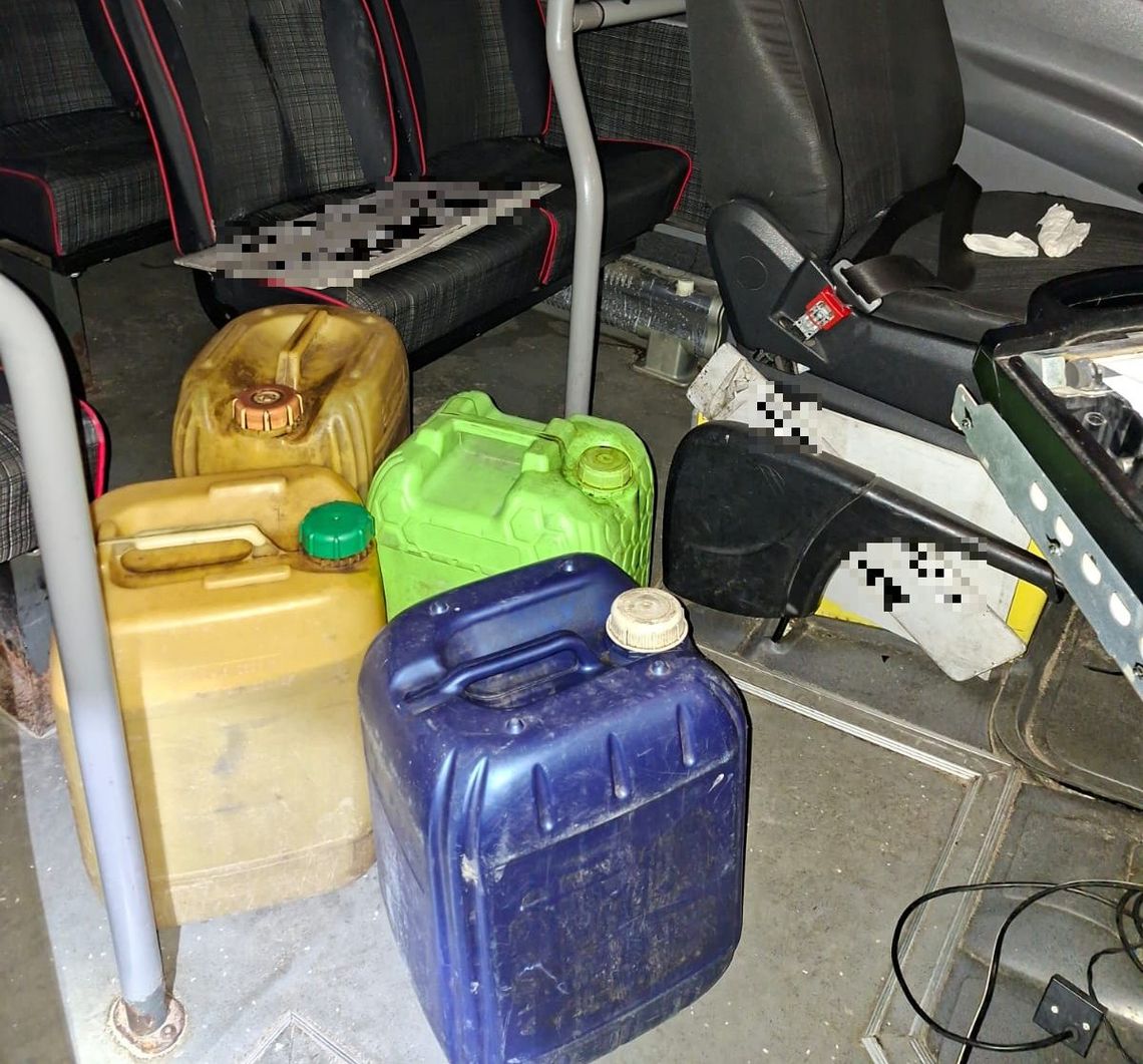 Busiarz po zatankowaniu lał paliwo do swoich kanistrów. Okradł firmę na ponad 300 tysięcy złotych