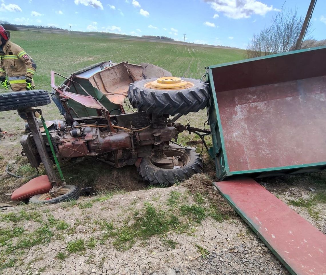 Busiarz się zagapił i wjechał w ciągnik rolniczy. Ranny traktorzysta Busiarz się zagapił i wjechał w ciągnik rolniczy. Ranny traktorzysta