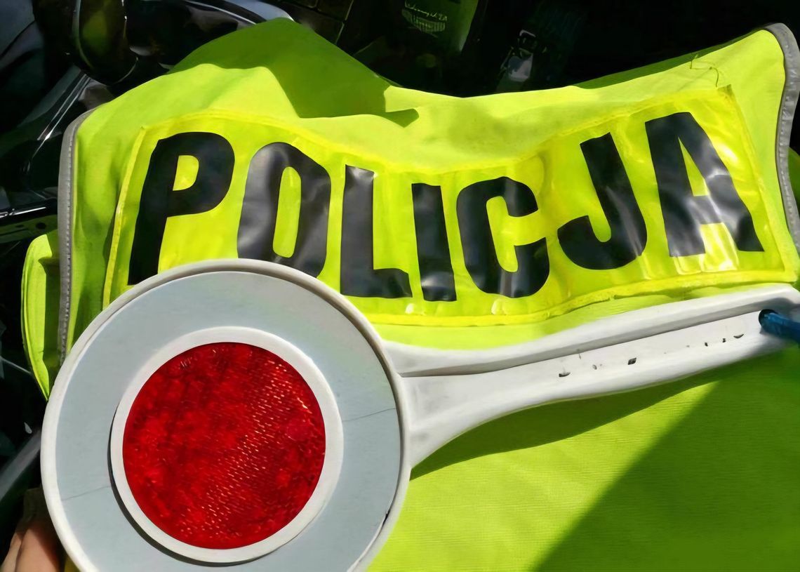 Były policjant oskarżony o branie łapówek, gdy pracował w drogówce. Miał sam domagać się pieniędzy