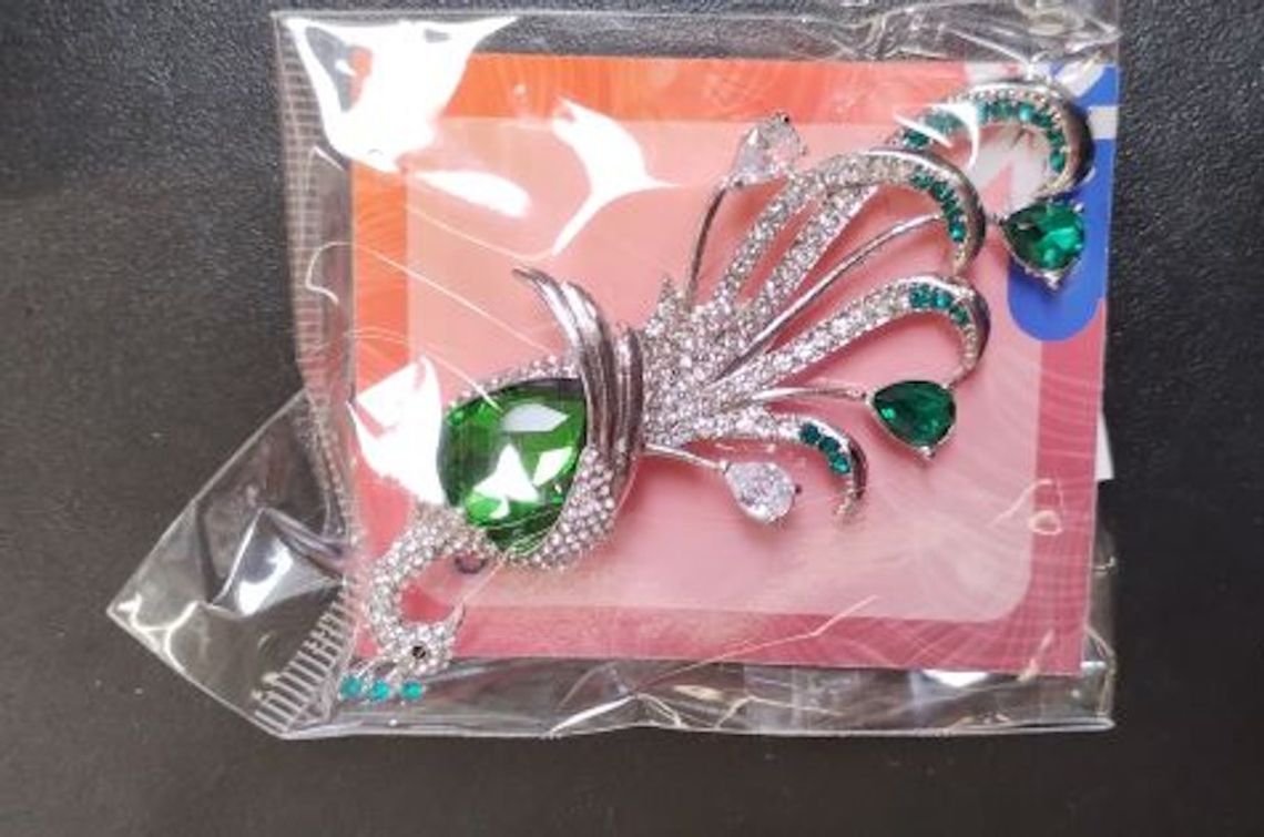 Celnicy przejęli 3000 sztuk niebezpiecznej biżuterii. Stwierdzono bardzo wysokie stężenie kadmu