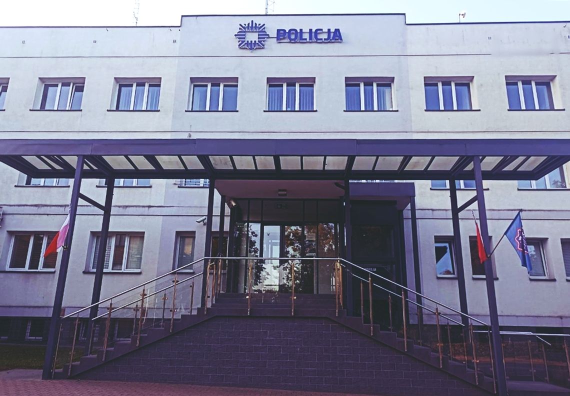 Chciał odpocząć na komendzie i zasnął w poczekalni. Za nieopłaconą grzywnę aresztowali go na 5 dni Chciał odpocząć na komendzie i zasnął w poczekalni. Za nieopłaconą grzywnę aresztowali go na 5 dni