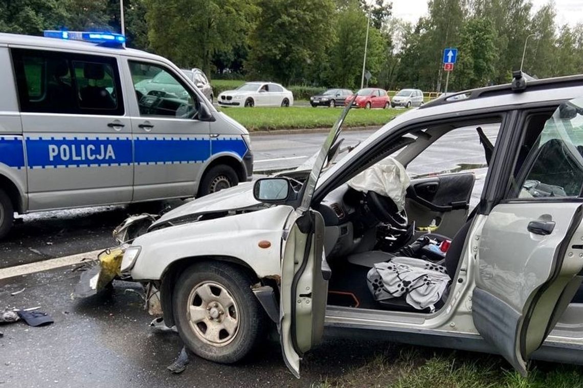 Chciał uciec za wszelką cenę. Jak już się rozwalił, dalej próbował na nogach. Dzień wcześniej zabrali mu prawko