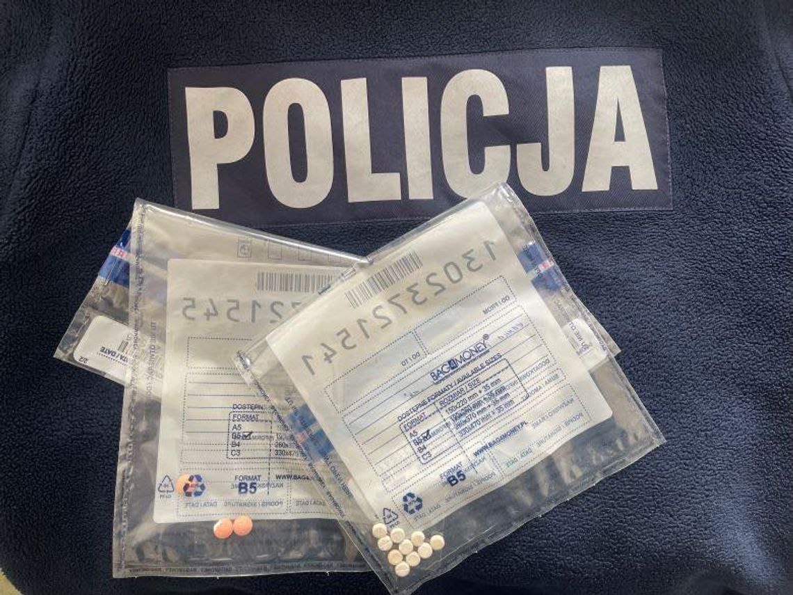 Chciała przemycić narkotyki do więzienia. Na widzenie przyszła z heroiną i metamfetaminą Chciała przemycić narkotyki do więzienia. Na widzenie przyszła z heroiną i metamfetaminą