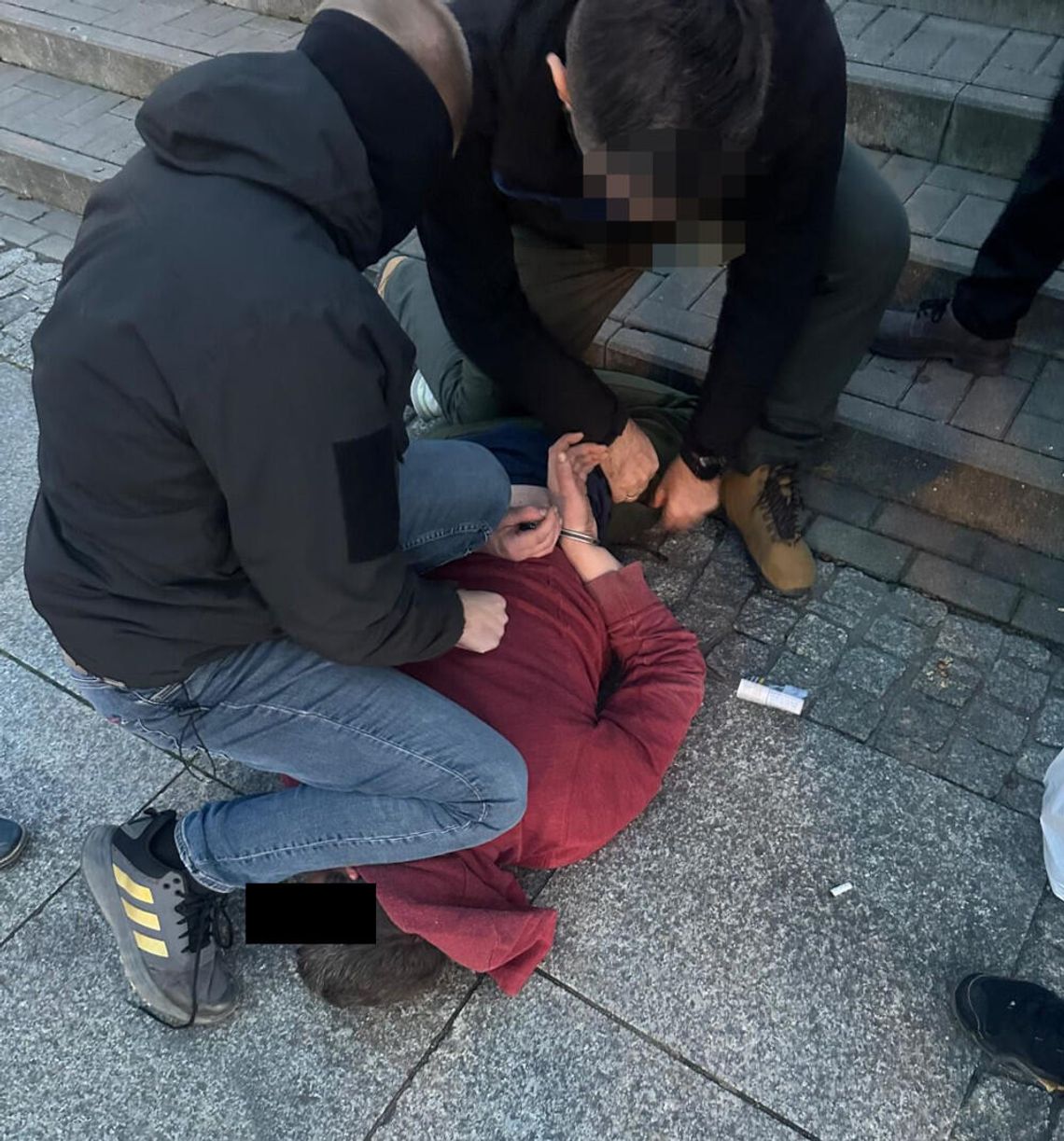 "Chyba go zabiłeś" - usłyszał jak kobieta mówi to do swojego partnera i natychmiast wezwał policję