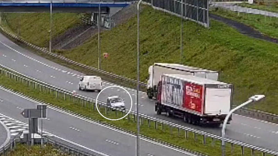 Czterokołowcem pod prąd drogą ekspresową. Prawie zmiażdżyła go ciężarówka