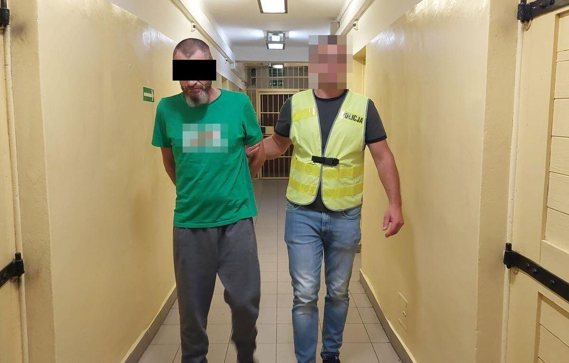 Cztery promile, kolizja i brak prawa jazdy. 44-letni Ukrainiec deportowany po pijackim rajdzie