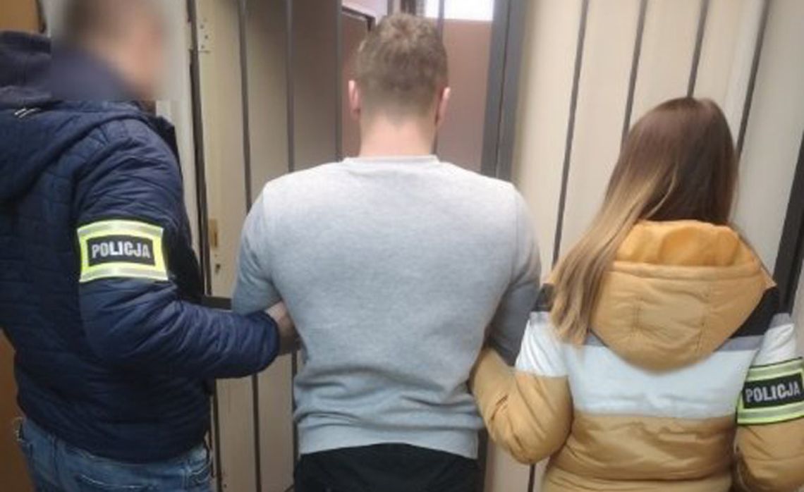 Diler jechał przez miasto z synem. Po przypale z policją na miejsce musiała przyjechać babcia