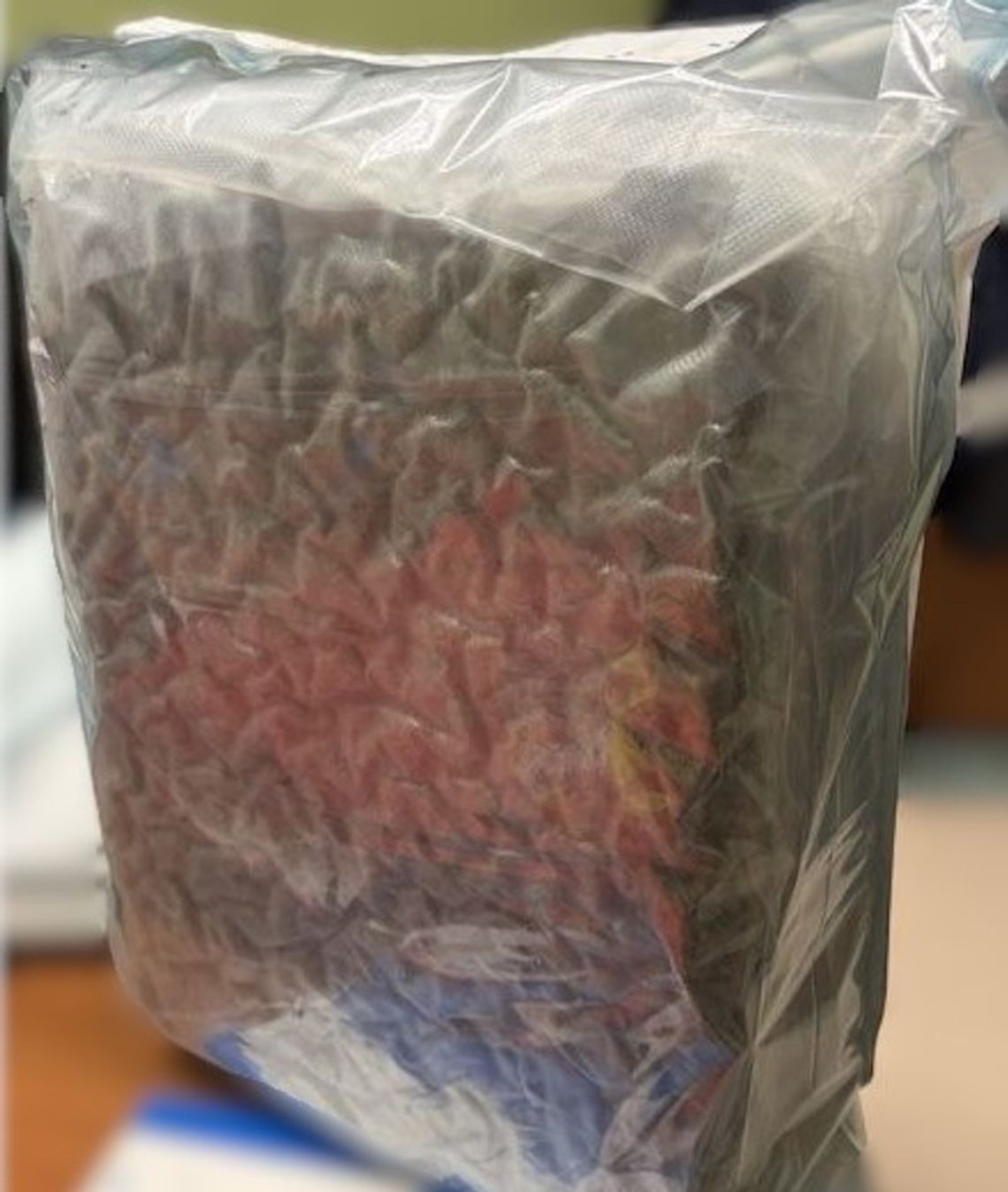 Diler nie wiedział, że policjanci mają go na celowniku. Wpadł w nocy, w aucie miał 3 kg marihuany