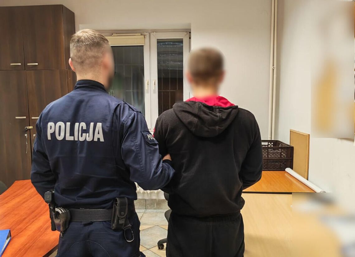Diler spanikował na widok policjantów. Podczas kontroli znaleźli w aucie torbę z narkotykami Diler spanikował na widok policjantów. Podczas kontroli znaleźli w aucie torbę z narkotykami