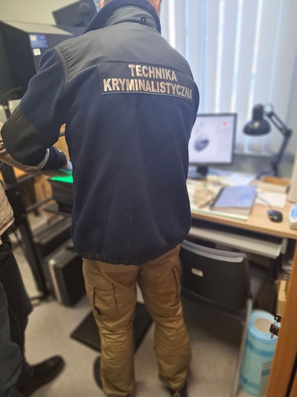 Diler trzymał większość gotówki w euro. Po nalocie policji stracił kasę, towar i trafił za kraty