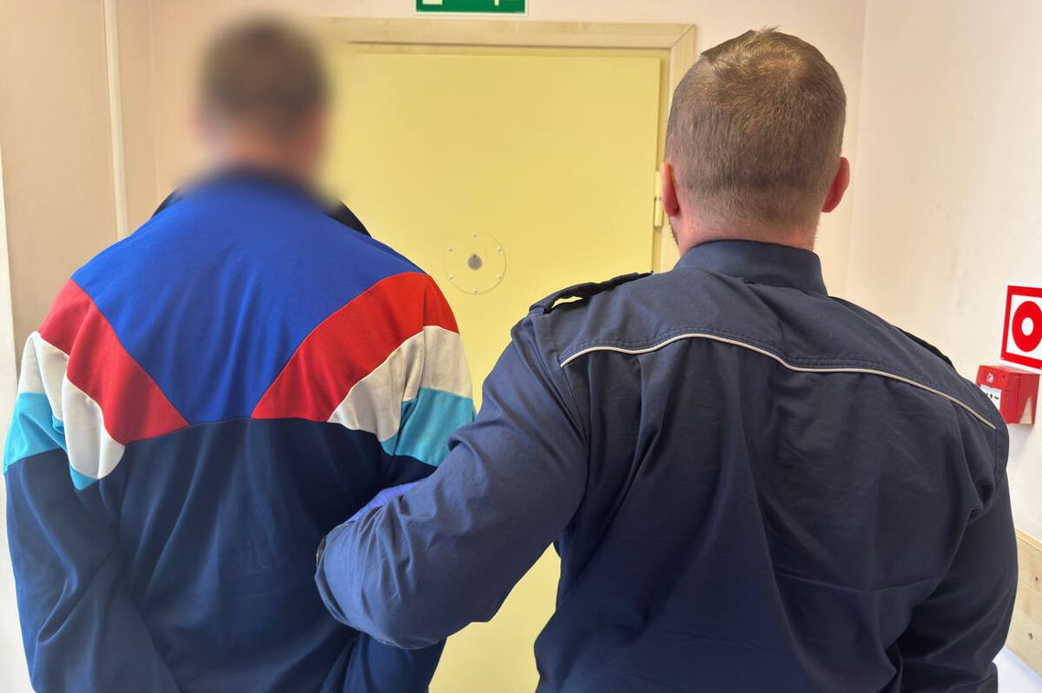 Domowy kat w rękach policji. Groził partnerce śmiercią, trzymając w ręku ostre narzędzie