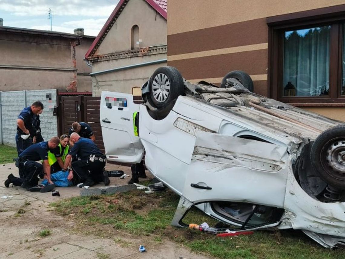 Dramatyczny pościg na ekspresówce. Auto dachowało, kierowca groził policjantom zapalniczką