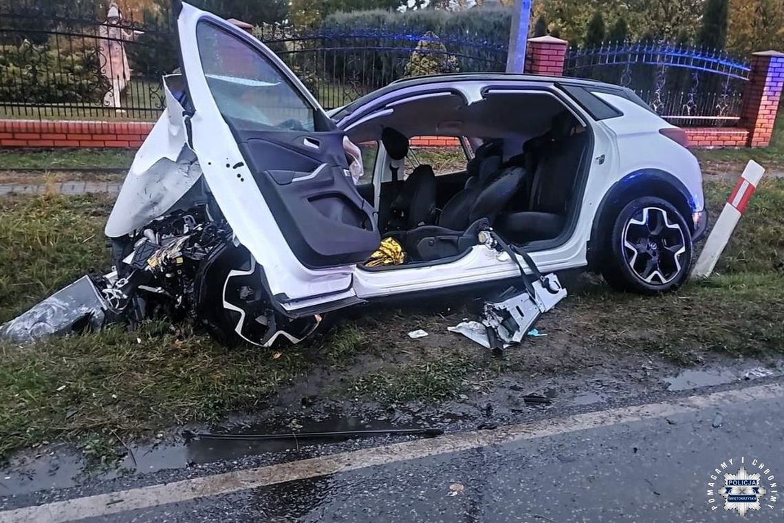 Dramatyczny wypadek z udziałem trzech osobówek. Policjanci pierwsi ruszyli na ratunek Dramatyczny wypadek z udziałem trzech osobówek. Policjanci pierwsi ruszyli na ratunek