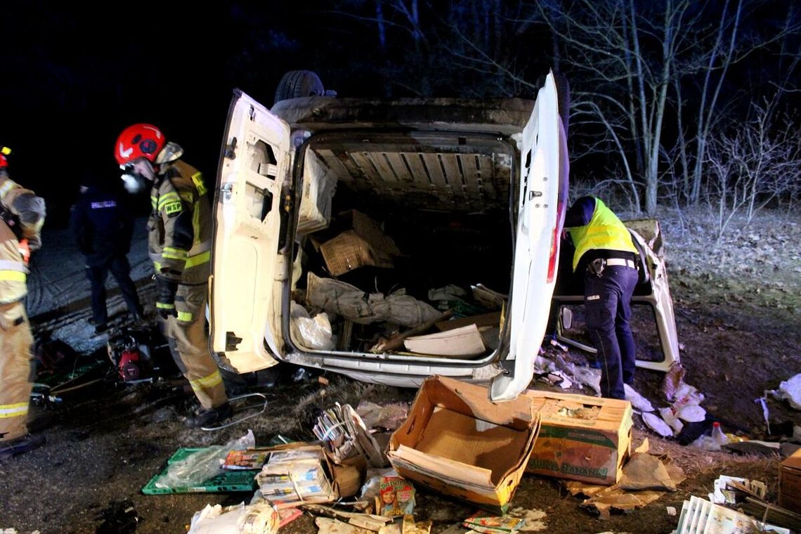 Dwa wypadki śmiertelne w odstępie kilku godzin. Koszmarna noc w powiecie świeckim [FOTO]