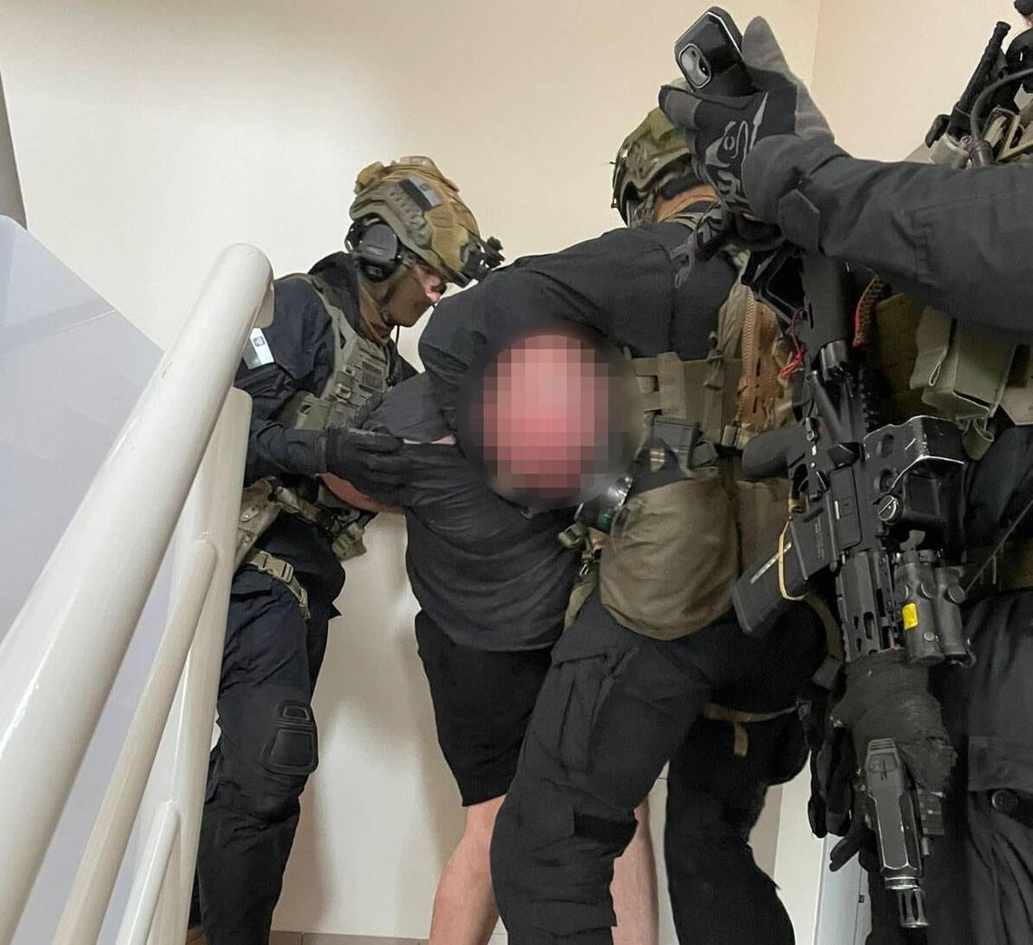 Dwaj mężczyźni zatrzymani do sprawy morderstwa znajomego. Po zbrodni ukrywali się przez kilka dni