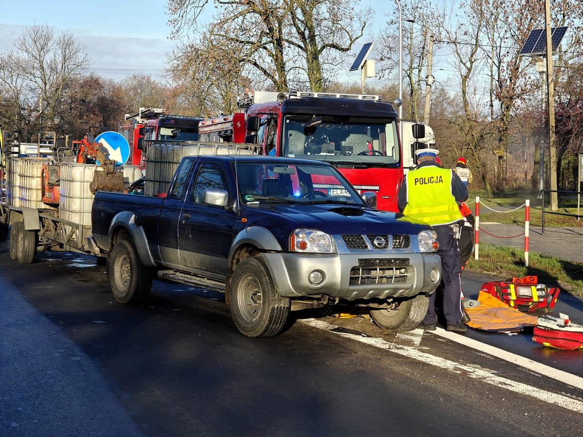 Dwie 15-latki potrącone na oznakowanym przejściu dla pieszych. Lądował śmigłowiec LPR Dwie 15-latki potrącone na oznakowanym przejściu dla pieszych. Lądował śmigłowiec LPR