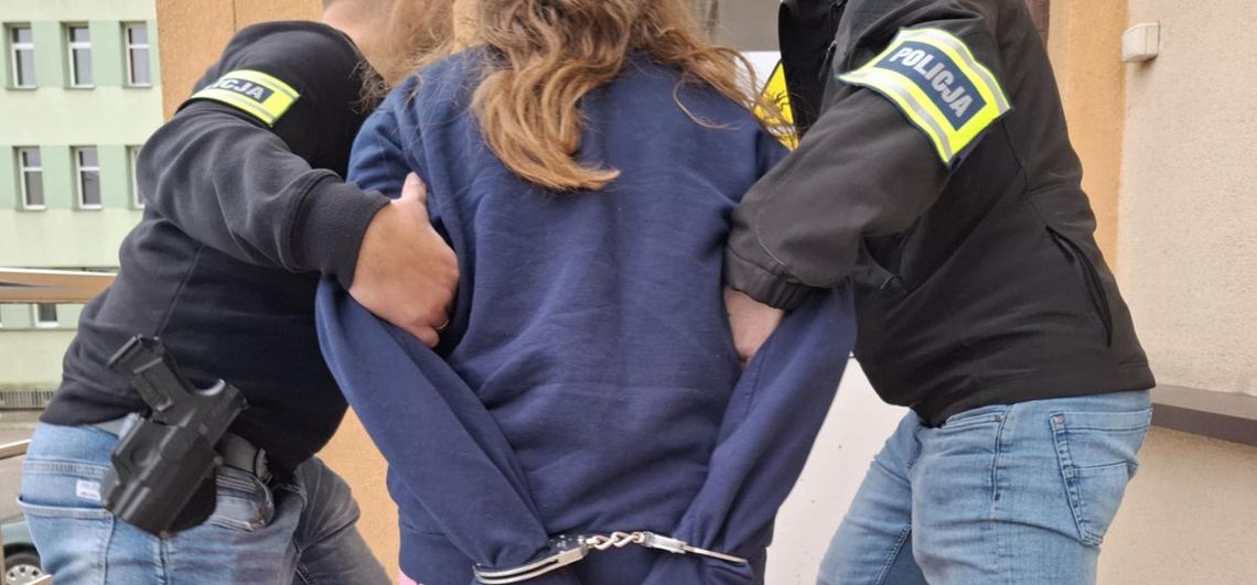 Dwie 18-latki oszukiwały w internecie. Sprzedawały telefony, a zamiast nich wysyłały ziemniaki Dwie 18-latki oszukiwały w internecie. Sprzedawały telefony, a zamiast nich wysyłały ziemniaki