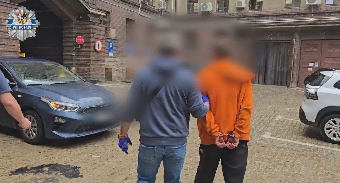 Dwie osoby ranne po ataku nożem. Podejrzany ukrywał się na ogrodach działkowych