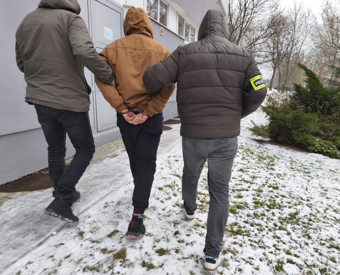 Ekspresowe uderzenie kryminalnych. Najpierw wpadł klient, dzień później jego diler Ekspresowe uderzenie kryminalnych. Najpierw wpadł klient, dzień później jego diler