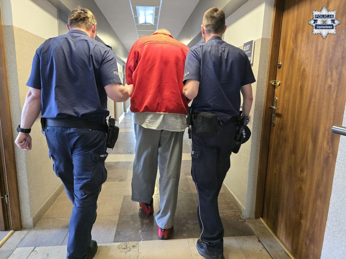 Emerytowany recydywista miał w domu trzy rodzaje narkotyków. Policjanci zatrzymali 65-latka Emerytowany recydywista miał w domu trzy rodzaje narkotyków. Policjanci zatrzymali 65-latka