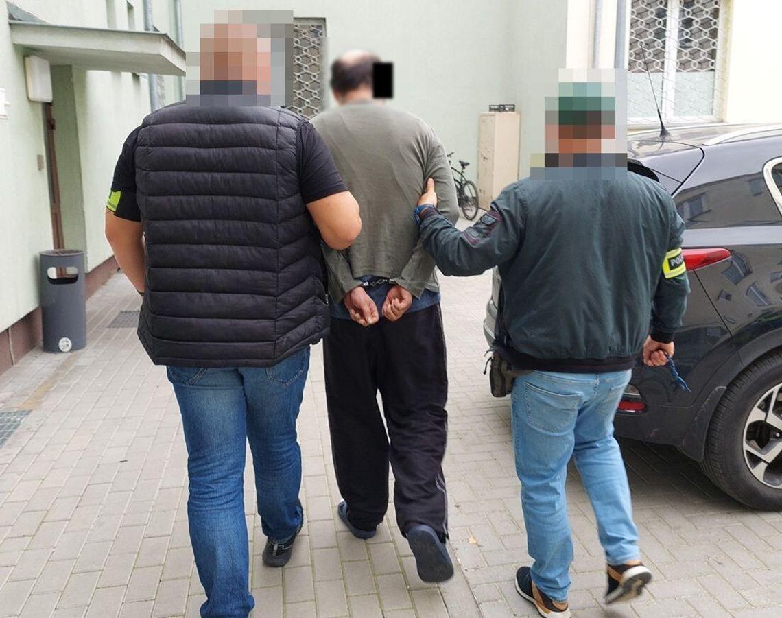 Fałszywy alarm bombowy w szpitalu, groźby i cegły rzucane w policjantów. 42-latek aresztowany Fałszywy alarm bombowy w szpitalu, groźby i cegły rzucane w policjantów. 42-latek aresztowany