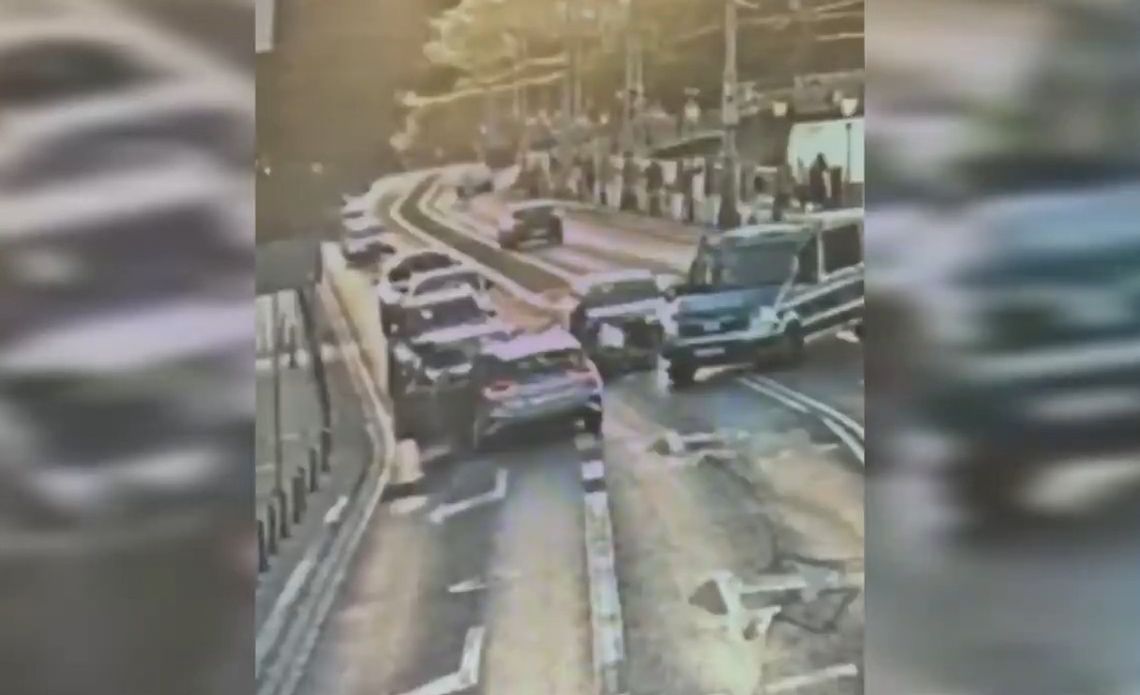 Gangsterski napad w centrum miasta. Cudzoziemcy porwali 20-latków i torturowali ich w piwnicy Gangsterski napad w centrum miasta. Cudzoziemcy porwali 20-latków i torturowali ich w piwnicy
