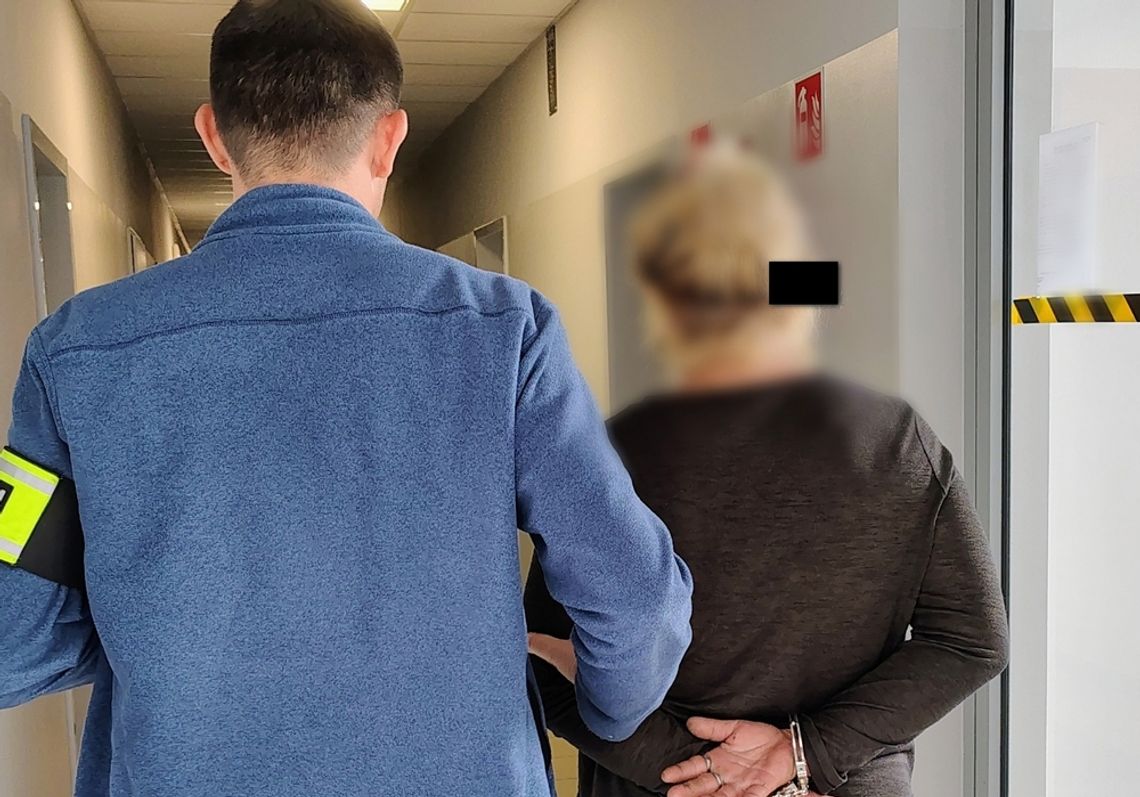 "Grażynka" oszukała ludzi i zaczęła się ukrywać. W torebce miała marihuanę "Grażynka" oszukała ludzi i zaczęła się ukrywać. W torebce miała marihuanę