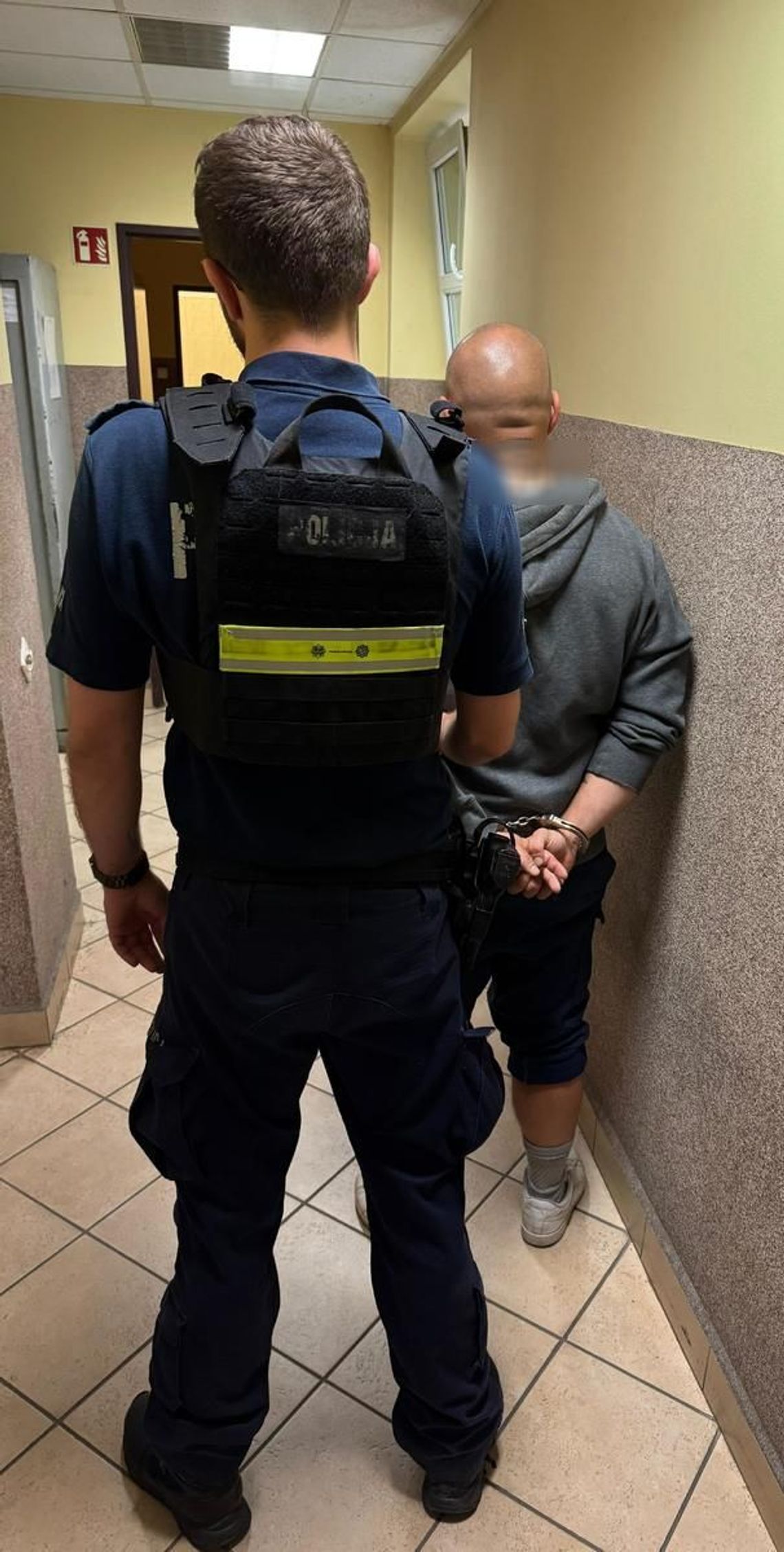 Groził kierowcy przedmiotem przypominającym broń. Okazało się, że to plastikowa zabawka Groził kierowcy przedmiotem przypominającym broń. Okazało się, że to plastikowa zabawka