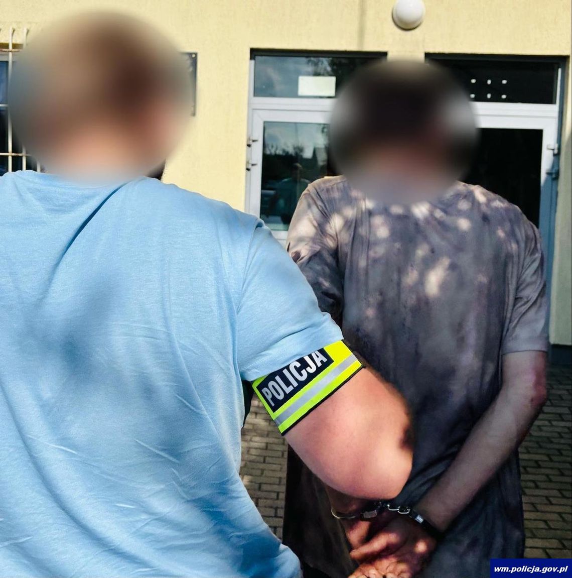 Groził sąsiadce podpaleniem i śmiercią. Nie przestał nawet, gdy na miejsce przyjechała policja