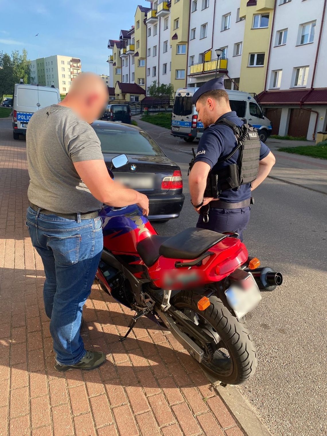 Jechał motocyklem na zakazie. Podczas kontroli przyznał, że kilka dni wcześniej brał narkotyki