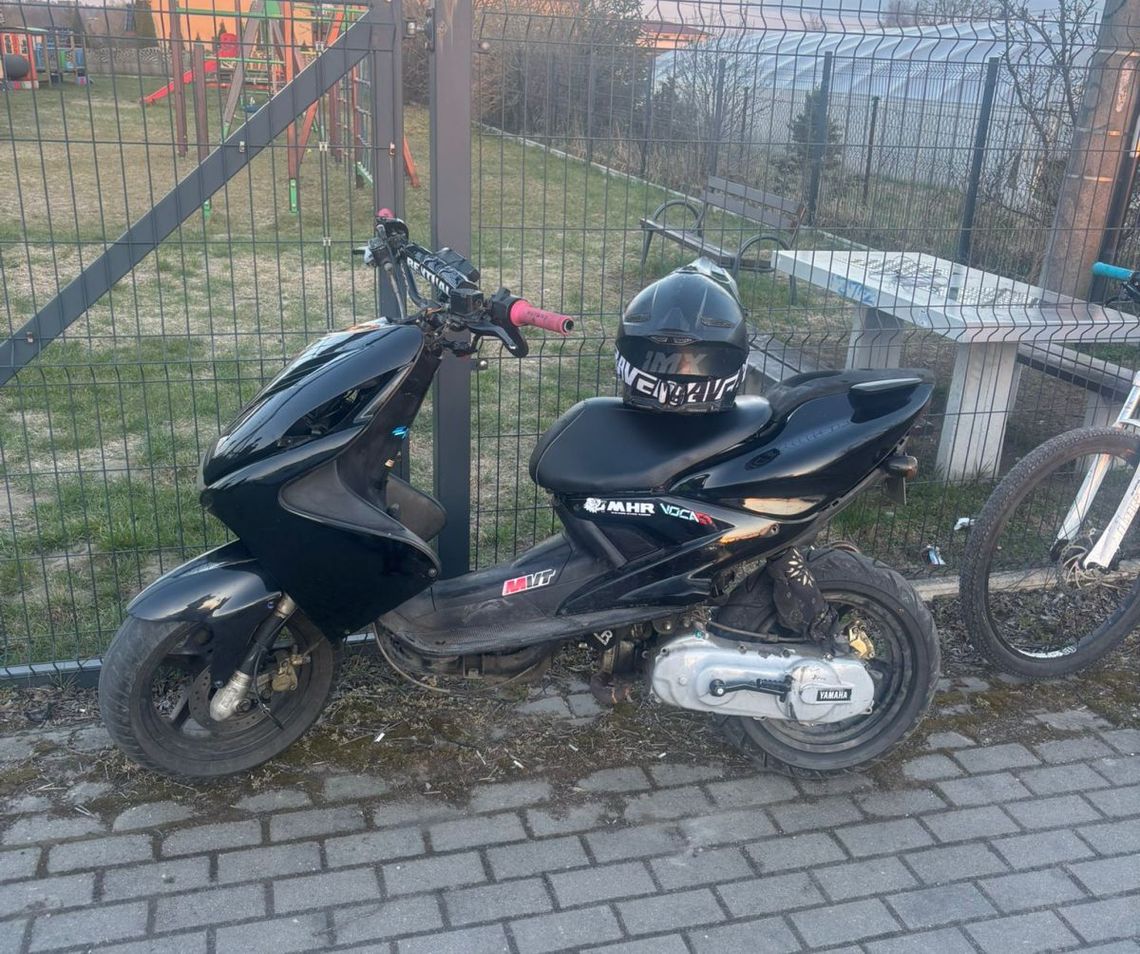 Jechał na jednym kole, stracił prawko na trzy miesiące. Surowa lekcja dla 14-latka