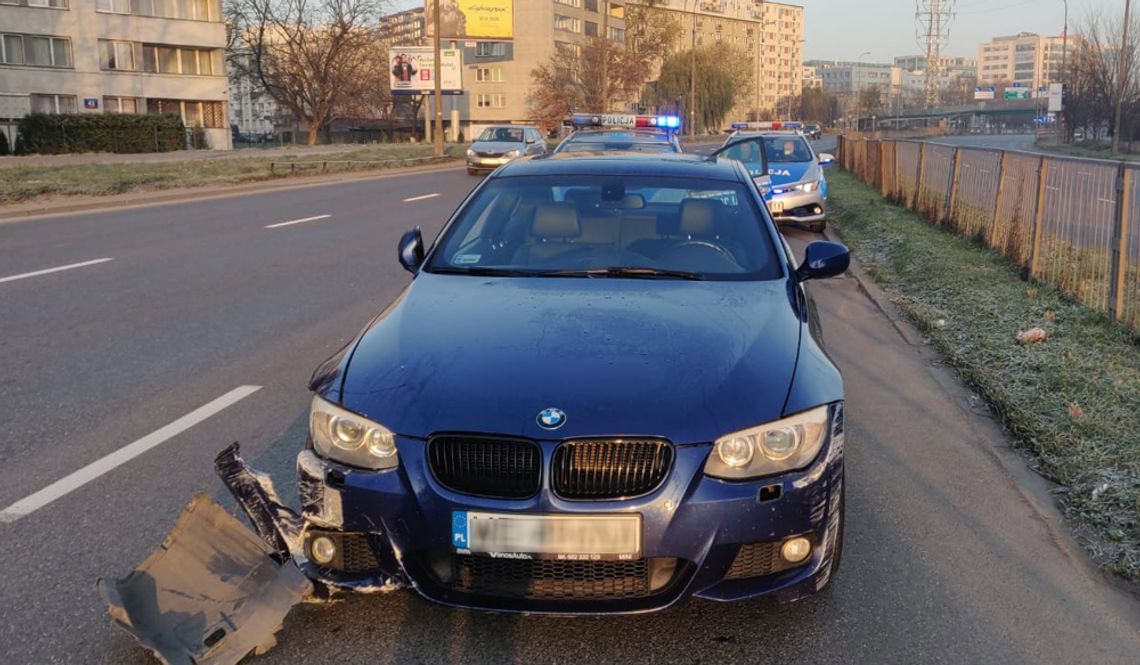 Jechała BMW całą szerokością jezdni: "Wczoraj wypiłam 0,7 wódki, teraz jadę po mleko do kawy"