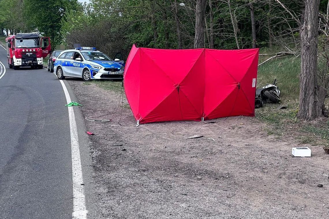 Jeden błąd kosztował go życie. Motorowerzysta zginął po zderzeniu z Audi