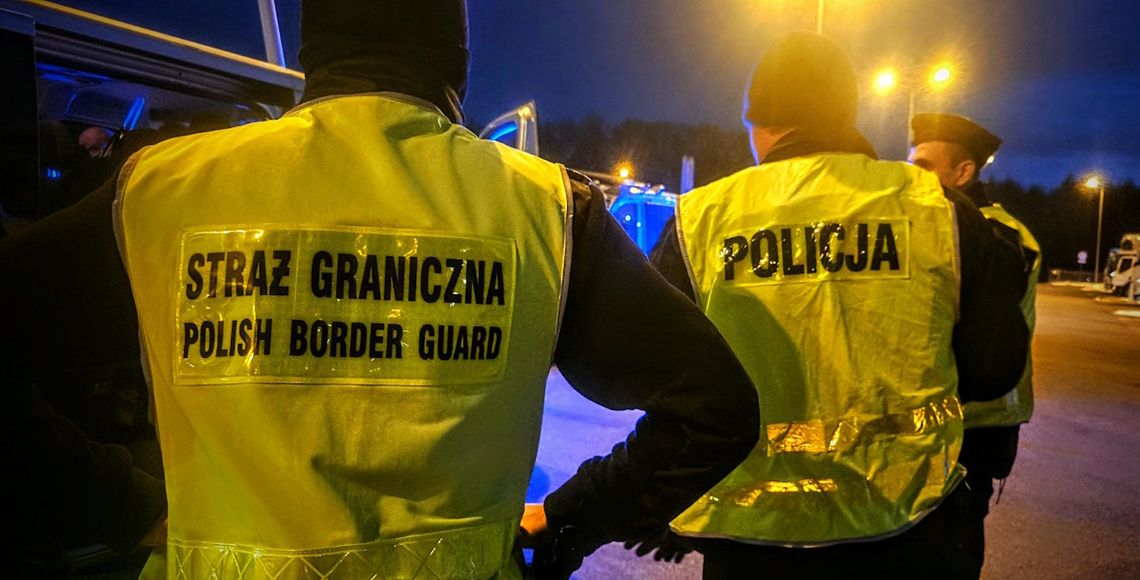 Jeden chciał otworzyć okno, drugi chwycił za nóż. Szokujący finał sprzeczki w hotelu pracowniczym Jeden chciał otworzyć okno, drugi chwycił za nóż. Szokujący finał sprzeczki w hotelu pracowniczym