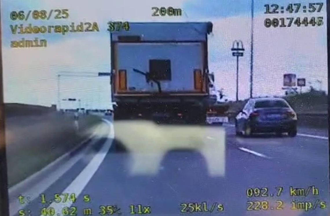 Kierowa ciężarówki ukarany za "wyścig słoni" na drodze ekspresowej. 32-latek złamał zakaz