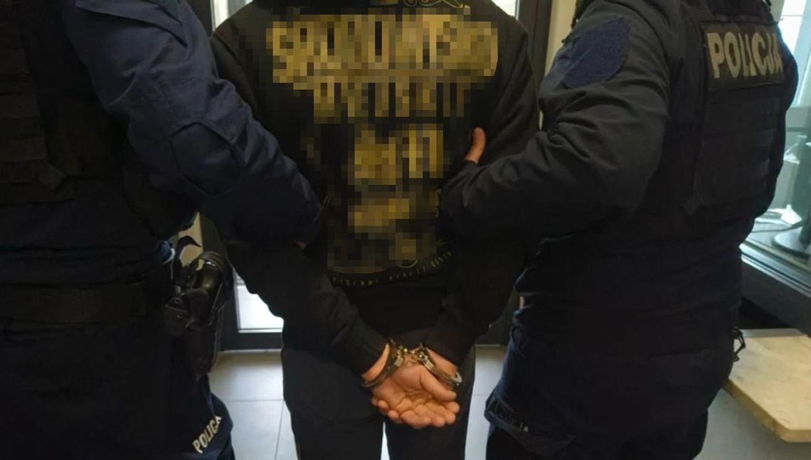 Kierowca BMW śmiertelnie potrącił rowerzystę i odjechał. Po kilku godzinach zgłosił się na policję