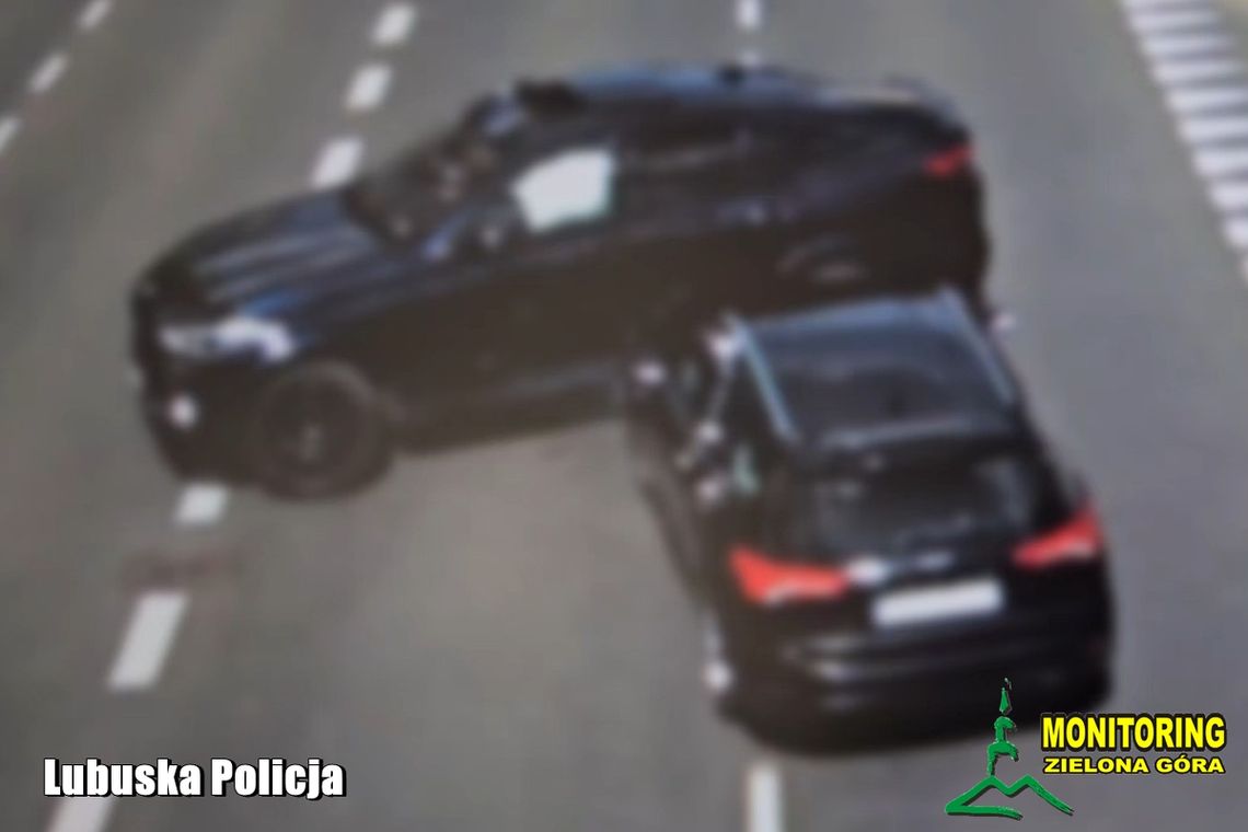 Kierowca BMW zignorował czerwone światło i doprowadził do zderzenia na skrzyżowaniu Kierowca BMW zignorował czerwone światło i doprowadził do zderzenia na skrzyżowaniu