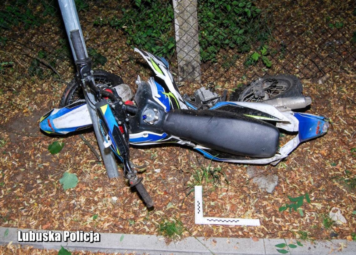 Kierowca busa potrącił 16-letniego motocyklistę i zbiegł. Chłopak zmarł w szpitalu